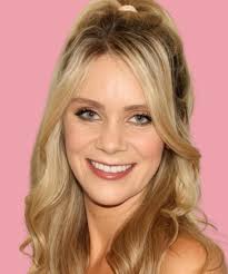 Jackie Moe's Instagram, Twitter & Facebook