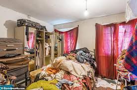 In one home, the brothers used a patterned tile for the flooring, which ended suddenly where the wood floor began. Hilarious Interior Design Fails Will Left You Wondering How People Could Think It Was A Good Idea Daily Mail Online