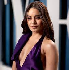 Vanessa hudgens height is just 5.08 feet, that makes her more attractive and beautiful. Vanessa Hudgens Best Outfits Vanessa Hudgens Fashion Photos