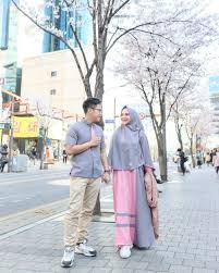 Los mejores juegos de psp top 20 f. 10 Inspirasi Baju Couple Muslim Ala Selebgram Ayu Indriati Dan Suami