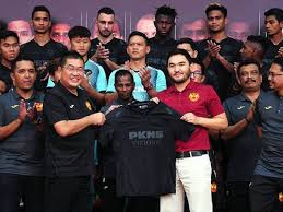 Football association of selangor) atau lebih dikenali sebagai selangor merupakan persatuan sukan yang bertanggungjawab mengendali hal ehwal sukan bola sepak di negeri selangor. Selangor Sasar Saingan Peringkat Asia