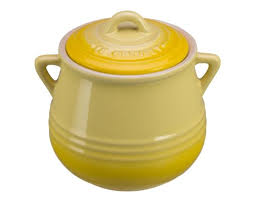 There are 517 le creuset pots for sale on etsy, and they cost $103.10 on average. Buy Le Creuset Mini Bean Pot Soleil 20 Oz In Cheap Price On Alibaba Com