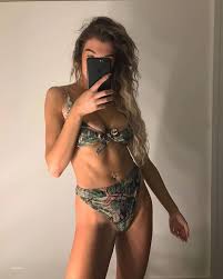 Nicole OBrien Sexy Tits and Ass Photo Collection - Fappenist