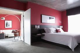 Copripiumino 200 x 230cm, lenzuolo d. 15 Idee Per Arredare La Camera Da Letto In Rosso E Grigio Mondodesign It Arredamento Camera Da Letto Nero Interni Camera Da Letto Camera Da Letto Colorata