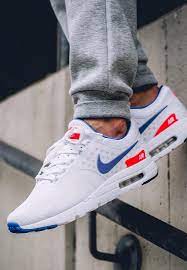 Estiloso na medida certa para fazer a diferença no seu dia a dia, confira! Nike Air Max Zero Ultramarine Nike Shoes Women Nike Air Max Nike Free Shoes