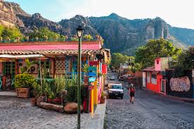 Tepoztlán is one of the strangest and most beautiful towns in mexico. Tepoztlan Morelos Que Hacer En Un Fin De Semana Pies Viajeros