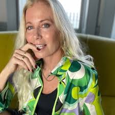 Posts with replies by fake slappers don't follow me !! (@Miamilodog)