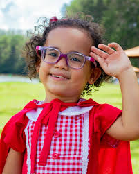 Larissa Flora (@larissaflora.7) • Instagram photos and videos