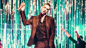 Carillon (2019), happy birthday (2019) and achille lauro: Achille Lauro In Neapel Das Mit Spannung Erwartete Konzert In Der Casa Della Musica Napolike It