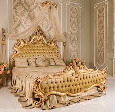 Kayu mahoni perhutani grade a finishing : Ranjang Mewah Ukiran Warna Emas Toko Mebel Furniture Jepara