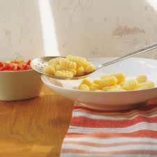 Gnocchi Kann Man Ja Mittlerweile In Fast Jedem Supermarkt Erwerben Aber Selbst Gemacht Schmecken Sie Einf Gnocchi Selber Machen Rezepte Nudeln Selber Machen