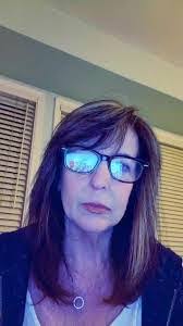 Holly Dee's Instagram, Twitter & Facebook