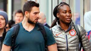 In 2011, kuehne got married to andy kuehne. Venus Williams Splits With Boyfriend Of Two Years Nicholas Hammond