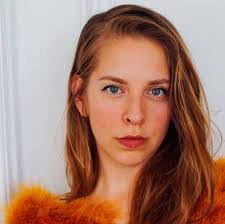 Nicole Elsner's Instagram, Twitter & Facebook