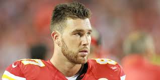 View entire discussion (5 comments) more posts from the hair community. Uzivatel Kansas City Chiefs Na Twitteru Chiefs Te Travis Kelce Has 8 Receptions For 93 Yards With 1 Td Nevskc Http T Co 2lfpp7gfbn