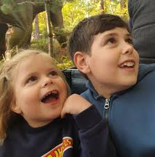 Just wondering if it's worth the room upgrade to swim up rooms? And how do  you go about doing so? Travelling in September with twin toddlers