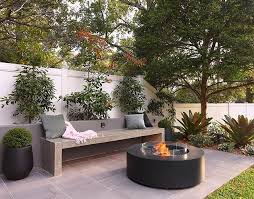 There S A Chill In The Air But That Won T Keep Us From Spending Quality Time Outdoors Keeping Warm By The Fire P Elegant Landscape Balcony Garden Outdoor Pots