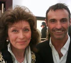 Pellow was by this time suffering from addiction to. James Melville Auf Twitter Here S My Awesome Mother With Wet Wet Wet S Marti Pellow When She Was Lady Provost Of Fife Happy Mother S Day Mum You Mean The World To Me Mothersday