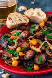 Thinly sliced and fried, the smokes sausage also makes a delicious breakfast meat to serve with eggs, french toast or pancakes. Linguica Bebada Kielbasa Sausage Bites Olivia S Cuisine