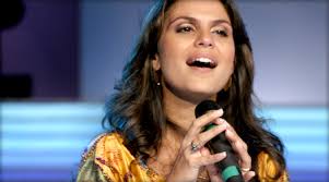 Resultado de imagem para aline barros