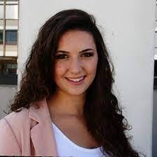 Lea Schafer's Instagram, Twitter & Facebook