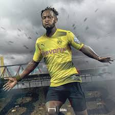 It's just perfect here, like a family. Goal A Debut Goal For Michy Batshuayi Borussia Facebook