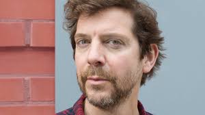 De nieuwste dichtbundel van Ramsey Nasr ademt een diep besef van verlies