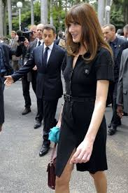 Carla bruni's move to the music world, started with the songwriter sending lyrics to luien clerc in 1999. Slideshow Carla Bruni S Best First Lady Moments Carla Bruni Style Carla Bruni Fashion