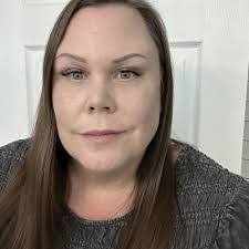 Amy Mumford's Instagram, Twitter & Facebook