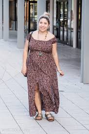 Fold the cloth inside the dress's circumference, then use the safety pins to attach the two layers together. How To Wear A Maxi Dress If You Are Short April Golightly
