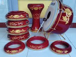Tifa adalah alat musik tradisional papua yang juga merupakan jenis alat musik berirama. 6 Alat Musik Pukul Bernada Dan Tidak Bernada Lengkap Lezgetreal