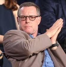 I need 500Hellos from 500 lovely fans of mine to brighten up my day ❤️✨