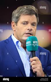 Mark durden smith itv hi-res stock photography and images