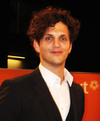 At the same age, he started playing music on their family piano. Salem Al Fakir Melodifestivalklubben