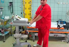 In plina criza de coronavirus, austria angajeaza ingrijitori din romania si posturile scoase la concurs sunt in unitati sanitare din toate judetele tarii si din bucuresti. CauÅ£i Un Loc De MuncÄƒ Spitalul Clinic De UrgenÈ›Äƒ BucureÈ™ti Scoate La Concurs 62 De Posturi De AsistenÅ£i Si Infirmieri Universul Argesean