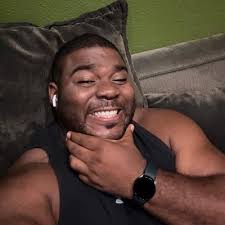 Damian Lowe (@damian_lowe)