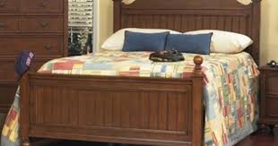 Simplemente Elegante Es La Cama Individual O Matrimonial Meadowbrook Con Su Cabecera Alta Y Curveada Con F Diseno Dormitorio Principal Muebles Para Casa Camas