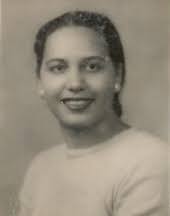 Gloria Edmunds's Instagram, Twitter & Facebook