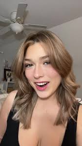 nicoleemartineau (@nicoleemartineau)’s videos with IT GIRL