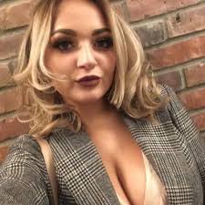 Emily Linton (@emilylintonlife)