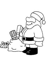 Pour créer vos décorations de noël, pour vous inspirer de l'esprit de noël mais surtout pour occuper nos chers bambins, en attendant le grand jour de son arrivé, voici des modèles de père noël. Coloriage Pere Noel Coloriages Gratuits A Imprimer Dessin 8642