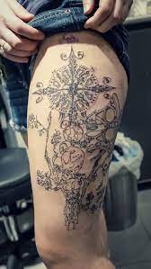 Image De Etoile Tatouage Femme Rose Et Boussole