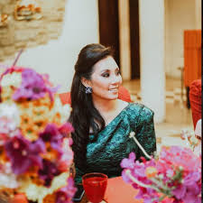 Sarimah, malayca ve i̇ngilizce konuşabilmektedir. Wedding Of Tunku Jamie Nadzimuddin Che Puan Sarimah Ibrahim Tatler Malaysia