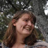 Dina Pyle's Instagram, Twitter & Facebook