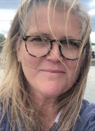 Melissa Simonds's Instagram, Twitter & Facebook