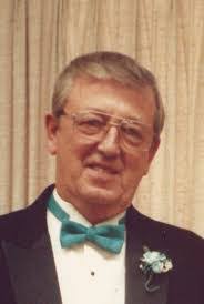 Jessica Simmer's Instagram, Twitter & Facebook