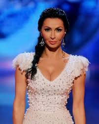 „are şi el câteva injecţii cu botox, mihaela rădulescu, o femeie norocoasă. Pin On Diete