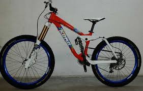 Kona Stinky Custom 15 2009 Mountainbiken Frauen Fahrrader Sonderanfertigungen Mountainbike
