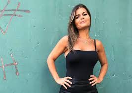 Hace casi un año y medio atrás, angie balbiani se incorporaba al panel de intrusos (américa, lunes a viernes a las 13.30) después de una es una opción, responde enigmática balbiani ante la consulta de clarín con respecto a su. Angeles Balbiani Tras Su Desvinculacion De Intrusos Me Quede Sin Un Trabajo Pero Conservo A Una Amiga Gente Online