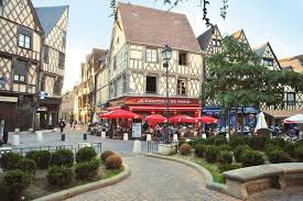Les quartiers de la ville m&eacute;di&eacute;vale, Bourges (18000), Cher (18)